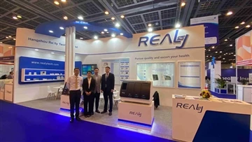 Medlab Trung Đông được tổ chức tại Trung tâm Thương mại Thế giới Dubai - Duba...